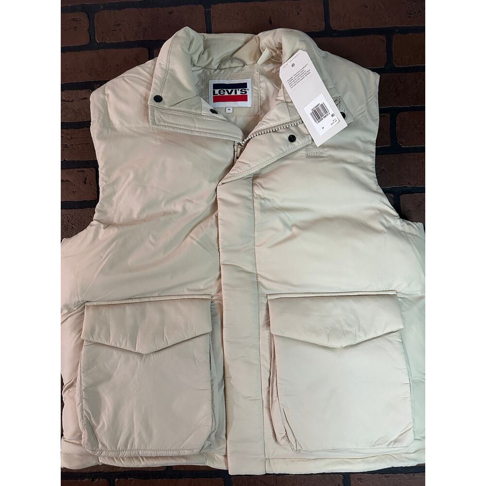 Levi's Cream‎ Puffer Vest